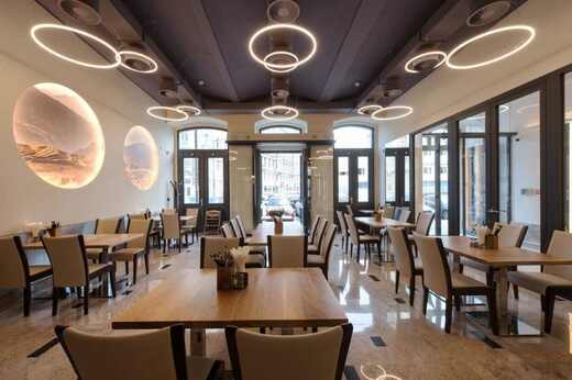 Hotový hotel Essence